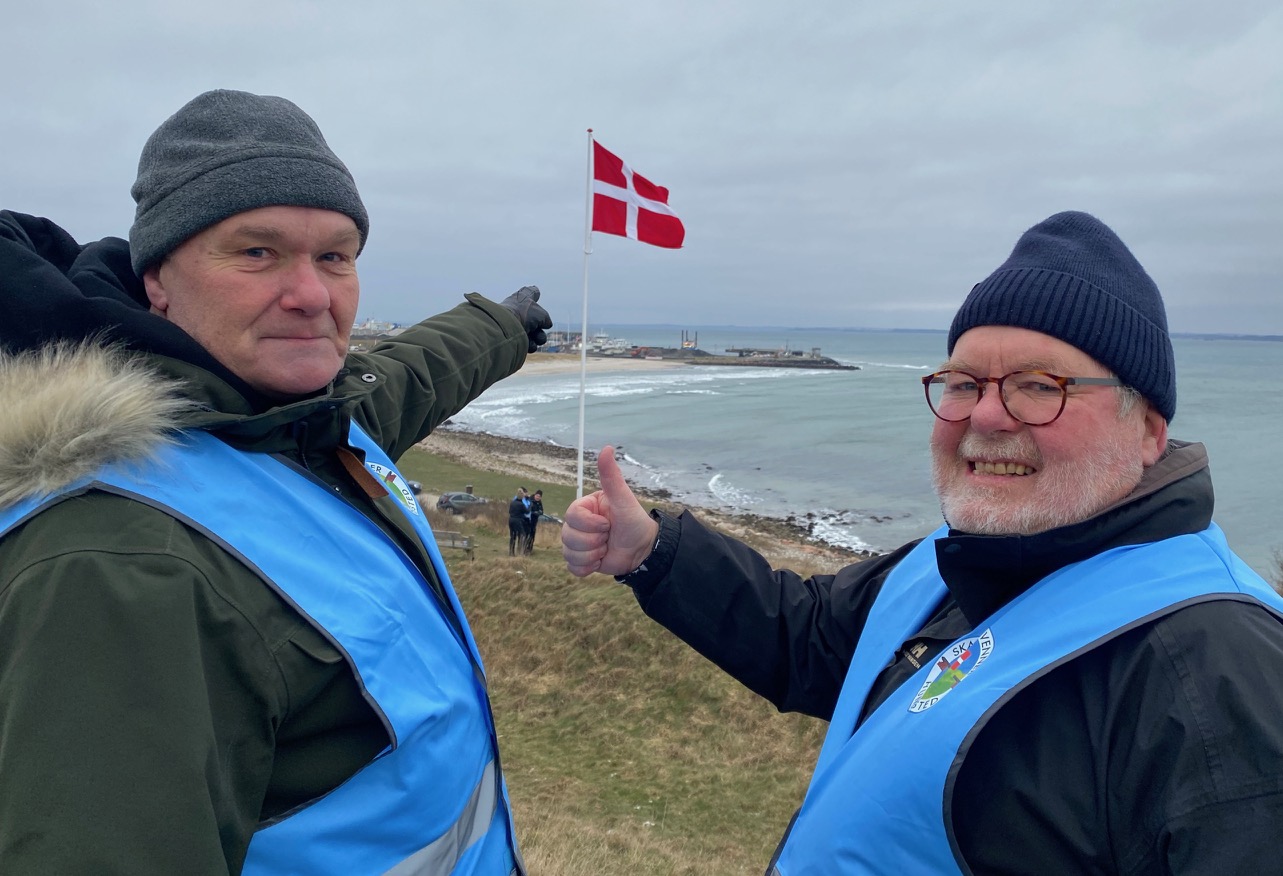 5 februar 2026 kongehusets tidligere kammertjener og hoffourer Knud Momme og Skansens venners formand Per Makwarth