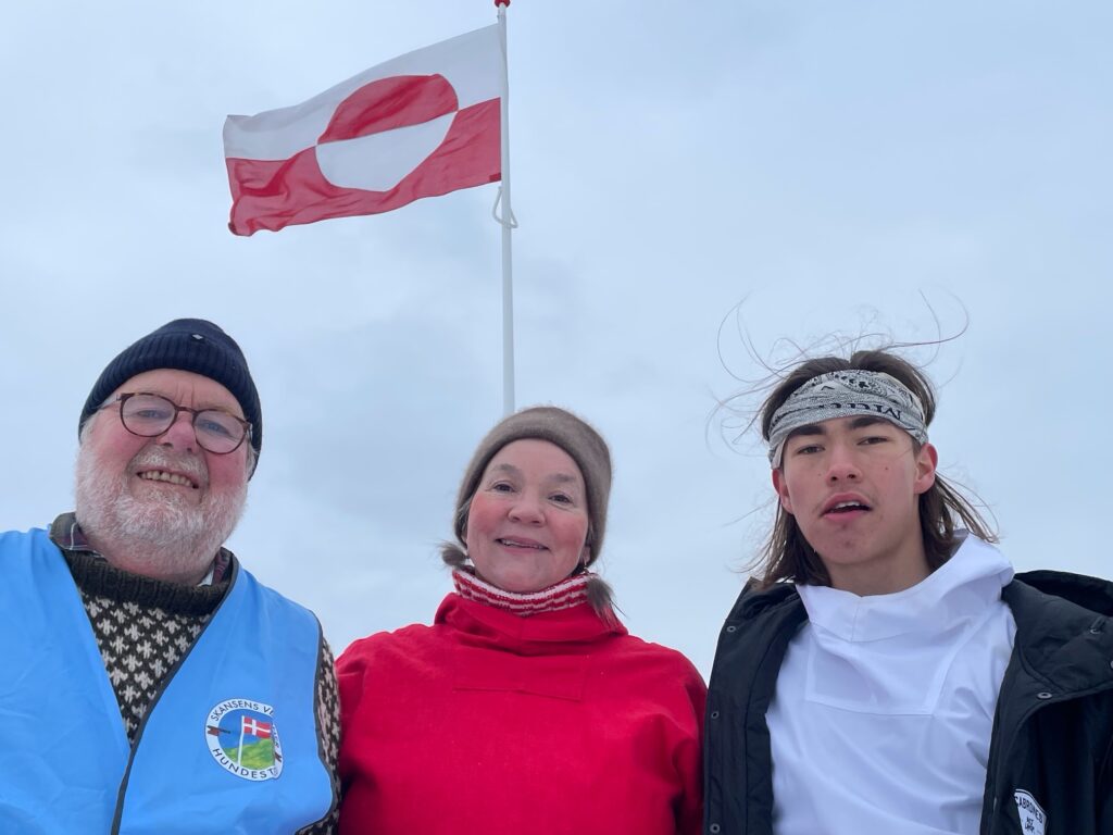 Grønlands flag hejses af Skansens Venner Hundested